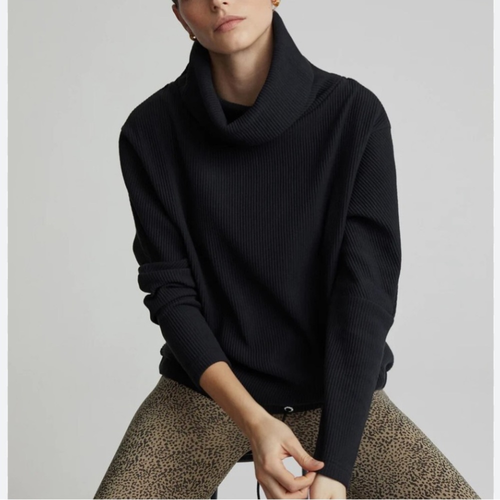 NWOT Varley Charles Sweatshirt